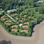 Hébergement de vacances Kranich Ferienhaeuser Mit Innenpool Hohendorf (Nordvorpommern)