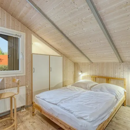 Kranich Ferienhaeuser Mit Innenpool * Hohendorf (Nordvorpommern)