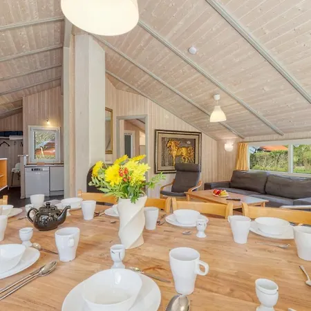 Kranich Ferienhaeuser Mit Innenpool Vakantiehuis Hohendorf (Nordvorpommern)