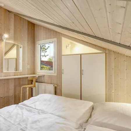 Prázdninový dům Kranich Ferienhaeuser Mit Innenpool *