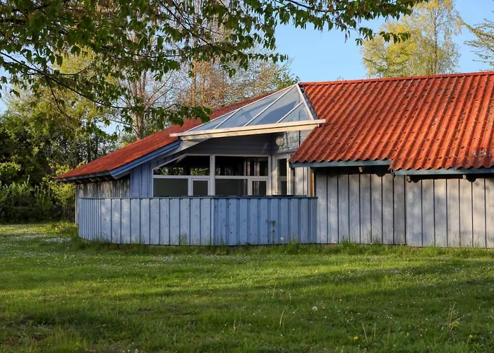 Kranich Ferienhaeuser Mit Innenpool *