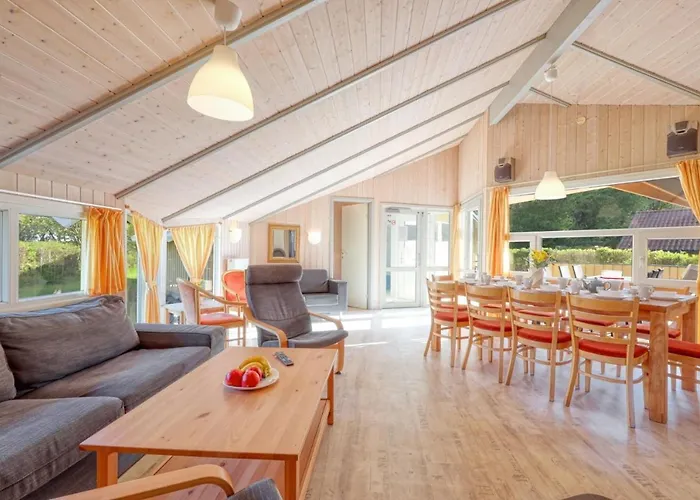 Kranich Ferienhaeuser Mit Innenpool * Hohendorf (Nordvorpommern)