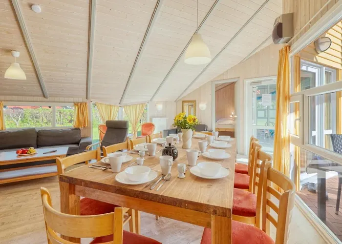 Feriehus Kranich Ferienhaeuser Mit Innenpool