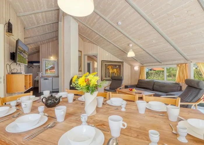 Kranich Ferienhaeuser Mit Innenpool Feriehus Hohendorf (Nordvorpommern)