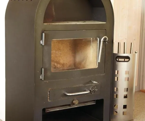 Kranich Ferienhaeuser Mit Innenpool *