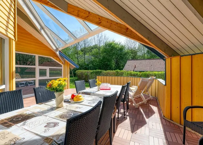 Kranich Ferienhaeuser Mit Innenpool Hohendorf (Nordvorpommern)